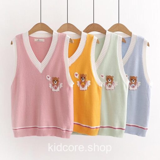 Wing Bear Embroidery Sweater Vest